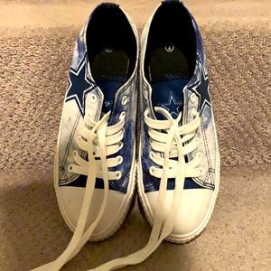 Licensed Dallas Cowboys game day sneakers!